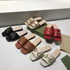 Designer Slide Sandals Leather Slipper Torchon 35-42 Kvinnor Diagonal brun svart texturerad dubbelmetallflip-flops