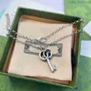 Ontwerper Klassieke Sleutel Hanger Sieraden Vintage Gesneden Sleutel Ketting Koppels Feest Vakantie Hoge Kwaliteit Geschenken