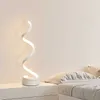 Lampen Moderne Tischlampe Kreative LED-Tischleuchten für Schlafzimmer Nachttisch Studie Wohnzimmer LED Design Schreibtischleuchten AA230421