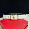 Big V Letter Women Premium Leather Belt Двусторонняя классическая буква пряжка повседневные джинсы костюм ширина пояс 4,0 см 2,5 см.