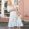 Family Matching Outfits Family Matching Outfits Summer Women Girls Floral Print Long Dresses Mommy And Me Clothes Square Collar Mom Daughter Dress 230421