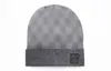 Fashion Brands Women's Men's Winter Hairball Beanie Designer Casquette for Women Men Design Warm Protect Headwear Man Woman Outdoor Street Knitted Pom