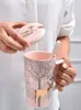 Tassen XINCHEN Weihnachten Hirsch Tasse Ins Rosa Mädchen Herz Keramik Tasse Nordic Paar Wasser Kaffee mit Deckel Löffel 231121