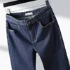 Мужские джинсы 2023 Высококачественные шелковые шелковые и зимние пробирки.