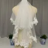 Veaux de mariée Veil à deux couches courtes blanches à perles blancs paillettes ivoire en dentelle Applique Dot Diamond Wedding
