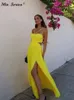 Gelbes Ausschnitt-Split-Sling-Maxikleid für Damen, sexy, rückenfrei, ärmellos, Plissee-Kleid, Sommerabend-Party, lange Roben