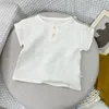 Kläder sätter pojkar kostymer kläder baby muslin bomull kläder t-shirt shorts avslappnad sommar barns korta ärm toppar byxor 2 st 0-4 år 230422