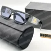 مسطح أعلى نظارة شمسية مصممة فاخرة مصممة صغيرة من أشعة الشمس للرجل للنساء الترفيه للجنسين Goggle Goggle Sunglass Lens Lens Eyewear مع صندوق