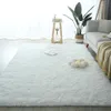 Dywan biały aksamitowy dywan do salonu puszyste zagęszcza dywany długie miękkie dywany podłogowe dekoracje sypialni farbowanie pluszowe maty pokoju dziecięcego 231122