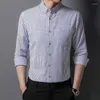 Męskie koszule 2023 Designer Wysokiej jakości męskie dla mężczyzn odzież Koreańska moda koszula z długim rękawem luksusowa sukienka koszulka 8835