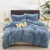 Set di biancheria da letto Copripiumino soffice Set da letto Pelliccia sintetica Piumino sfocato Lusso Ultra morbido peluche Shaggy 3 pezzi 230422