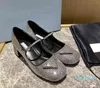 Nya mode satin slingbacks med kristaller Sandal Metallic Lether Pumpar High Heel Women Slipper Stain Mules Designer Flat Slide Dress Shoes Office Size Size