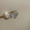 Biżuteria BB Listy są prawidłowe. B Dwukolorowe kolczyki miłosne to prosty design. Kolczyki ze złota są modne unikalne