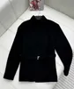 Misto lana da donna Designer Autunno e inverno Nuovo stile britannico Pendolare Moda tasca ricamo Lettera Cintura camicia di lana Cappotto M590