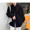 Chemises décontractées pour hommes 2023 hommes velours côtelé Vintage Harajuku automne hommes mode coréenne bouton vers le haut mâle à manches longues chemise noire 2XL