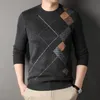 Herrtröjor Autumn Winter Men's Long-ärmad tröja Young Fashion Knitwear Color Matching Top Grey Black Sweater -Sizes S-4XL 231122