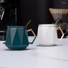 Canecas Casal de estilo nórdico Ins caneca de cerâmica com tampa de escritório de escritório de café Macho de grande capacidade para o café da manhã em casa