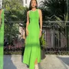 Lässige Kleider 2024 Sommer Rücken Hohlweste Schwung Rock Schlitzkleid Großhandel Womens Slim Kear Long Long