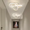 Plafondverlichting Huishoudelijke LED-kroonluchter Drie kleuren Lamp Moderne stijl Slaapkamer Licht Oppervlakinstallatie AC 220V Eetkamer