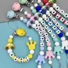 Fopspeenhouders Clips Gepersonaliseerde Engelse Russische alfabetnamen Babyautoclips Houderkettingen Bijtringhangers Accessoires Kawaii Cadeau 231122