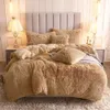 Set di biancheria da letto Copripiumino soffice Set da letto Pelliccia sintetica Piumino sfocato Lusso Ultra morbido peluche Shaggy 3 pezzi 230422