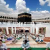 Tapijten 2022 Eid al-fitr Decoratie Moslimgebeddeken Islamitische aanbidding Mat Home Tapijt344u