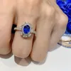 Rings de cluster Ring de luxo anel de safira feminina Funcy Pedra Gemstone Abertura de alta qualidade Abertura Micro conjunto de zircon Party Birthday Wedding