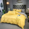 Bedding sets High End Skin Friendly Set Queen Luxury Embroidery Duvet Cover with Flat Sheet Simple Durable King Size s 230422