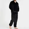 Nachtkleding voor heren Winterfleece warme pyjamaset voor heren Zacht huis Effen kleur Zakken Trui met capuchon Tops en broeken Dikke pluche nachtkleding Homewear 231122