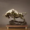 NUOVO Golden Wall Bull Figurine Street Sculptu rame fuso a freddo Decorazione della casa del mercato Regalo per la decorazione dell'ufficio Ornamento artigianale 320m