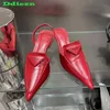 Vestido sapatos mulheres bombas sapatos de festa feminino salto alto 2023 Novo em moda sandálias de mulheres vermelhas pontas pontiagudas slingbacks slides calçados