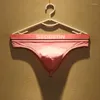 Sous-vêtements sous-vêtements pour hommes String triangulaire tendance personnalisée taille basse sexy fesses qui fuient ajustement serré double boutonnage super