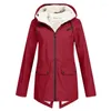 女性のトレンチコート2023ベルベットのフード付き風力防止防風のあるストームジャケットのタイプ秋と冬の綿のコート
