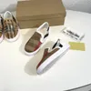 Sıcak Kids Designer Spor Sneakers Lüks Marka Tasarımcı Ayakkabı Klasik Yaz Bahar Unisex Baskı Ekose Ev Çek Slip-On Tembel Toddler Nefes Alabilir Açık Ayakkabı Boyutları 25-35