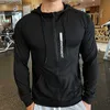 Siłownia odzież męskie bluzy sportowe Szybkie suche elastyczne kaptura męskie kurtki do biegania na zewnątrz płaszcze gimnase