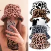 Cappelli a tesa larga Secchiello INS Autunno e inverno Modello con stampa leopardata Cappello da pescatore Cappello da donna in pile spesso Vaso di mucca Moda Versatile Cappellino a bombetta 231121