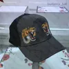 22designer Ball Cap Hombres Mujeres Gorras de béisbol Tigre Bordado Sombrero para el sol con letras Negro Moda Marca Sombreros