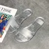 スリッパファッションの女性スライド透明な透明なゼリーシューズアウトドア女性セクシーな夏のビーチ2023靴