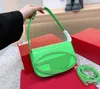 Borsa a tracolla da donna di design con patta di moda di lusso borsa da donna in nappa tote borsa casual pochette unica per San Valentino cinturino jingle bag 2023