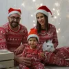 Bijpassende familie-outfits mama en mij kleding 2023 kerstpyjama set voor zacht schattig nachtkleding volwassenen kinderen 2-delig pak kerstlook 231122