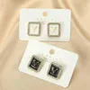 Orecchini a bottone firmati Orecchini a forma di lettera V Diamante vintage per donne Ragazze Gioielli eleganti Accessori di alta qualità