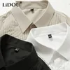 Camicie casual da uomo 2023 moda coreana autunno uomo Street Hipster stile inglese eleganti abiti chic in tinta unita vintage delicati