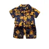 Kläder sätter sommar pojke blommor tryckta kläder kostym kort ärm skjorta barn semester strand outfit toppar 2 st baby dräkter för 1 2 3 4 5 6 t 230422
