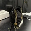 Bolsa de basura de tela para mujer, elegante bolso de hombro con herrajes metálicos, cierre de Metal, bolso de lujo con cadena Matelasse, bolsos cruzados