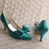 Scarpe eleganti Wedopus Matrimonio in raso verde oliva con fiocchi Décolleté da donna con tacco medio e punta a punta