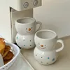 Mokken Kawaii Ins Sneeuwpop Keramische Mok Kerstcadeau Schattig Melk Koffiekopje Afternoon Tea Servies Ontbijt Mode Keuken Decoratie 231121