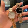 Orologi da polso Orologio francese di alta qualità da donna Regalo affascinante Lady Acciaio inossidabile Quarzo Moda parigina