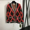 24SS Women Sweaters Knits Designer Tops Cardigan Runway Brand Designer Crop Top Girls Shirt High End Elasticity Letter Brooch Diamond Plaid Outwear Knitwear Jacket