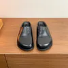 Tragen Baofeng Hausschuhe Männer 2023 bequemes Leder weiche Sohle atmungsaktiv Mode fauler Mann ein Slip-on lässig halbe Hausschuhe Frauen 35-39 Männer 38-44 Yards