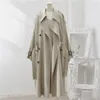 Women's Trench Coat's Deep Khaki Kneeldength för Autumn Wear Style Oregelbunden bakdesign och Feel Large Brand 230421